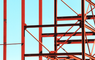 Connessione in acciaio per travi e colonne